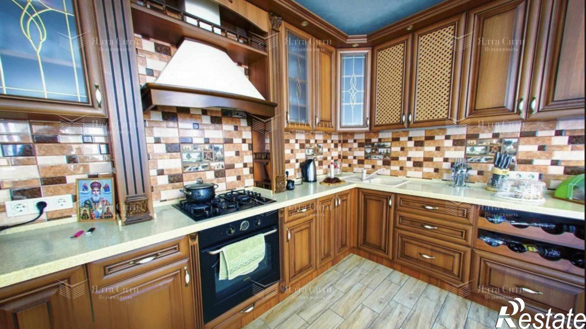 Купить дачу, дом, коттедж за 80 000 000 рублей на Красная ул.