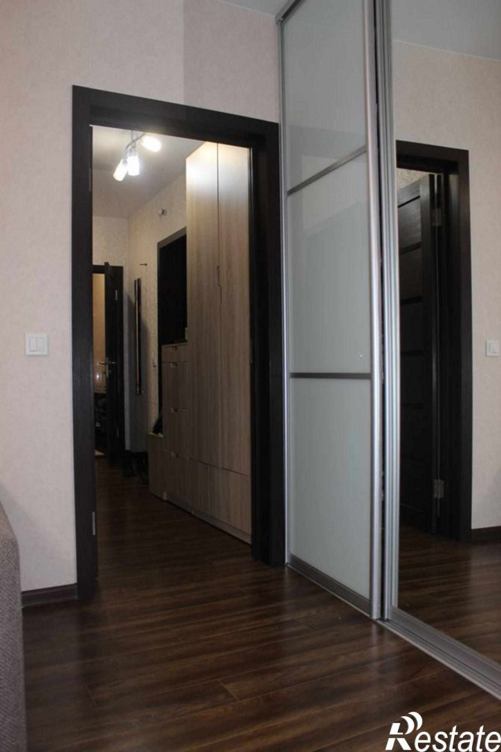 2-комн квартира ул. Титова,253/3