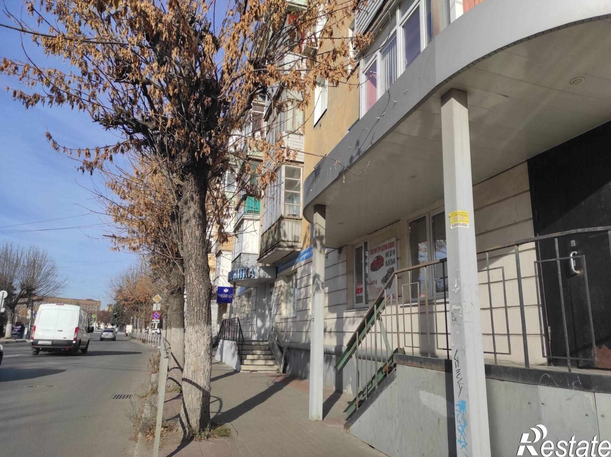 Сдать торговое помещение за 70 000 рублей на Горького ул, 100