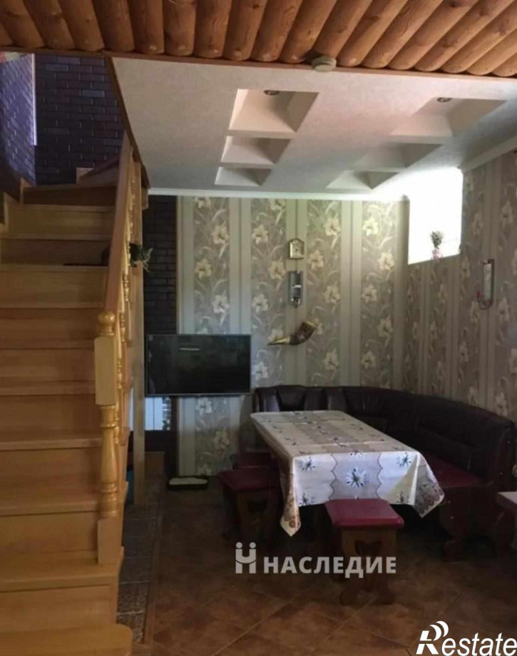 Коттедж/дом 1-я Форматная ул, д. 324