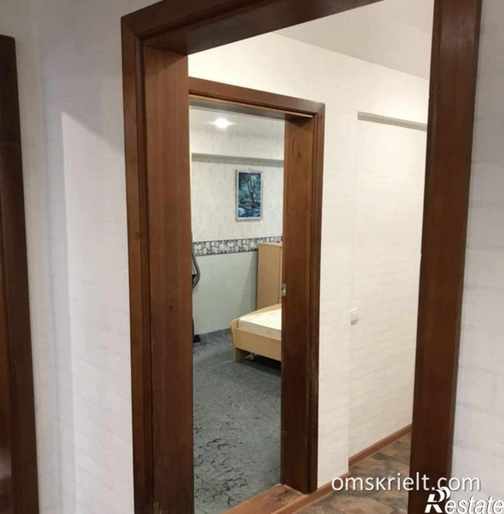 3-комн квартира Бородина ул, 8/2