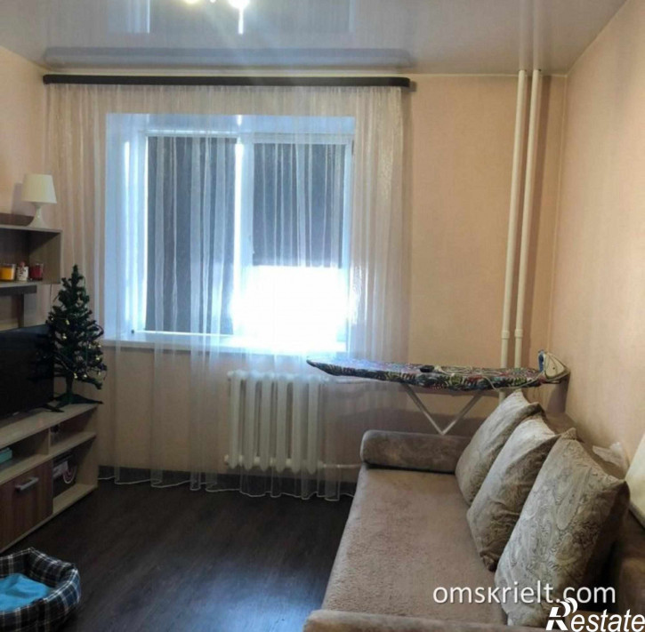 3-комн квартира Дмитриева ул, 20
