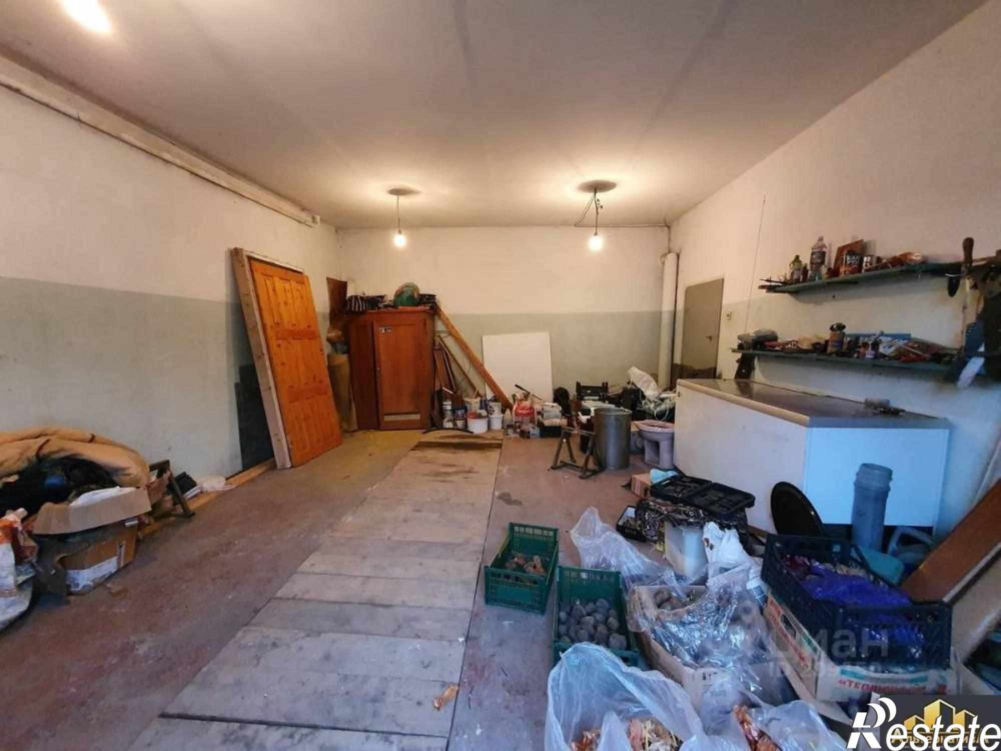 Купить дачу, дом, коттедж за 27 000 000 рублей на Полтавская ул.