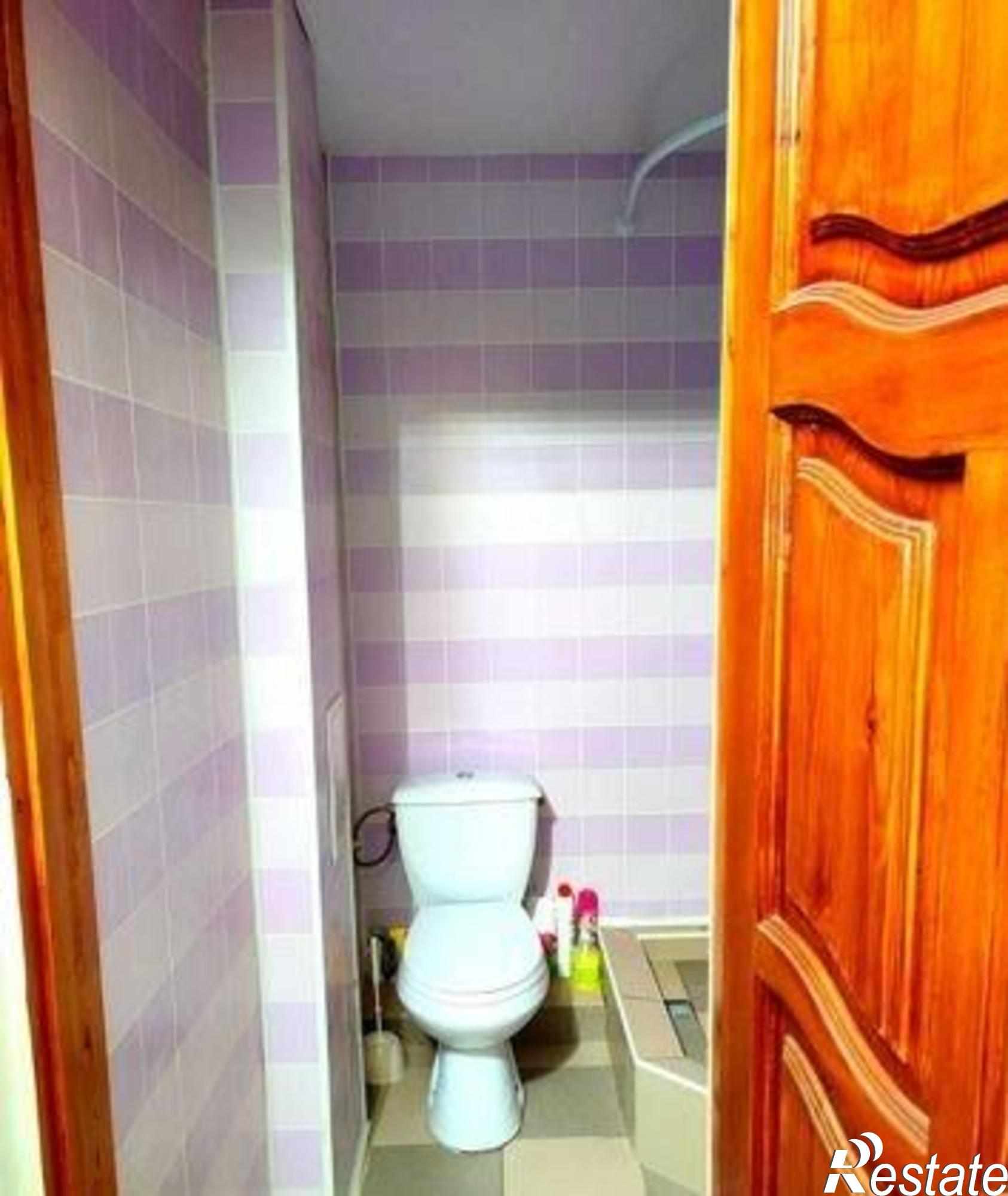 Купить квартиру за 1 850 000 рублей на Днепровский переулок, 115