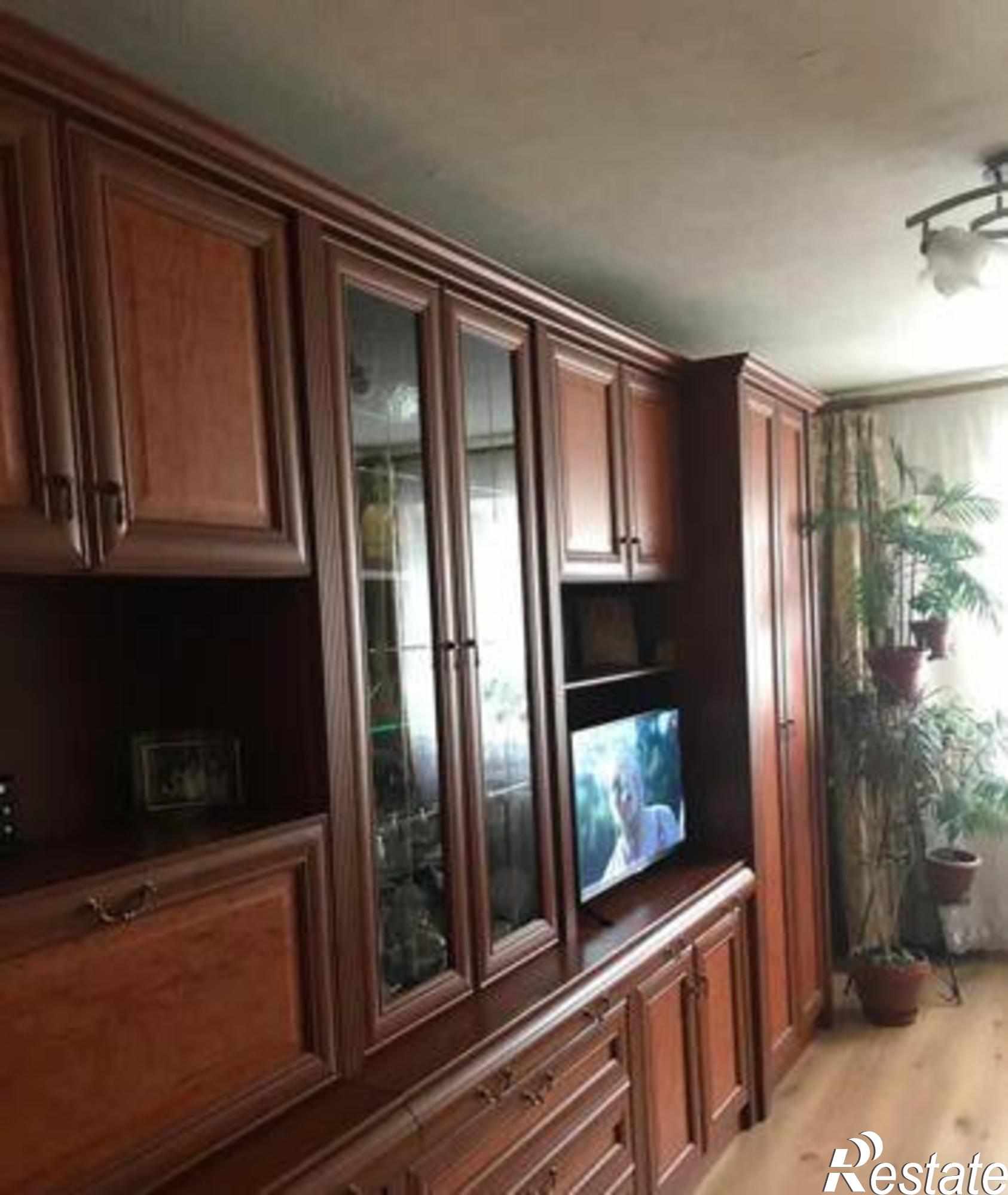 Купить квартиру за 1 650 000 рублей на Днепропетровская улица, 44