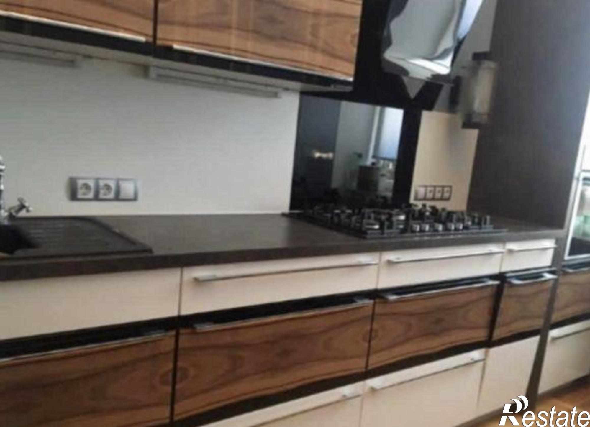 Купить квартиру за 8 150 000 рублей на Большая Садовая улица, 30/45