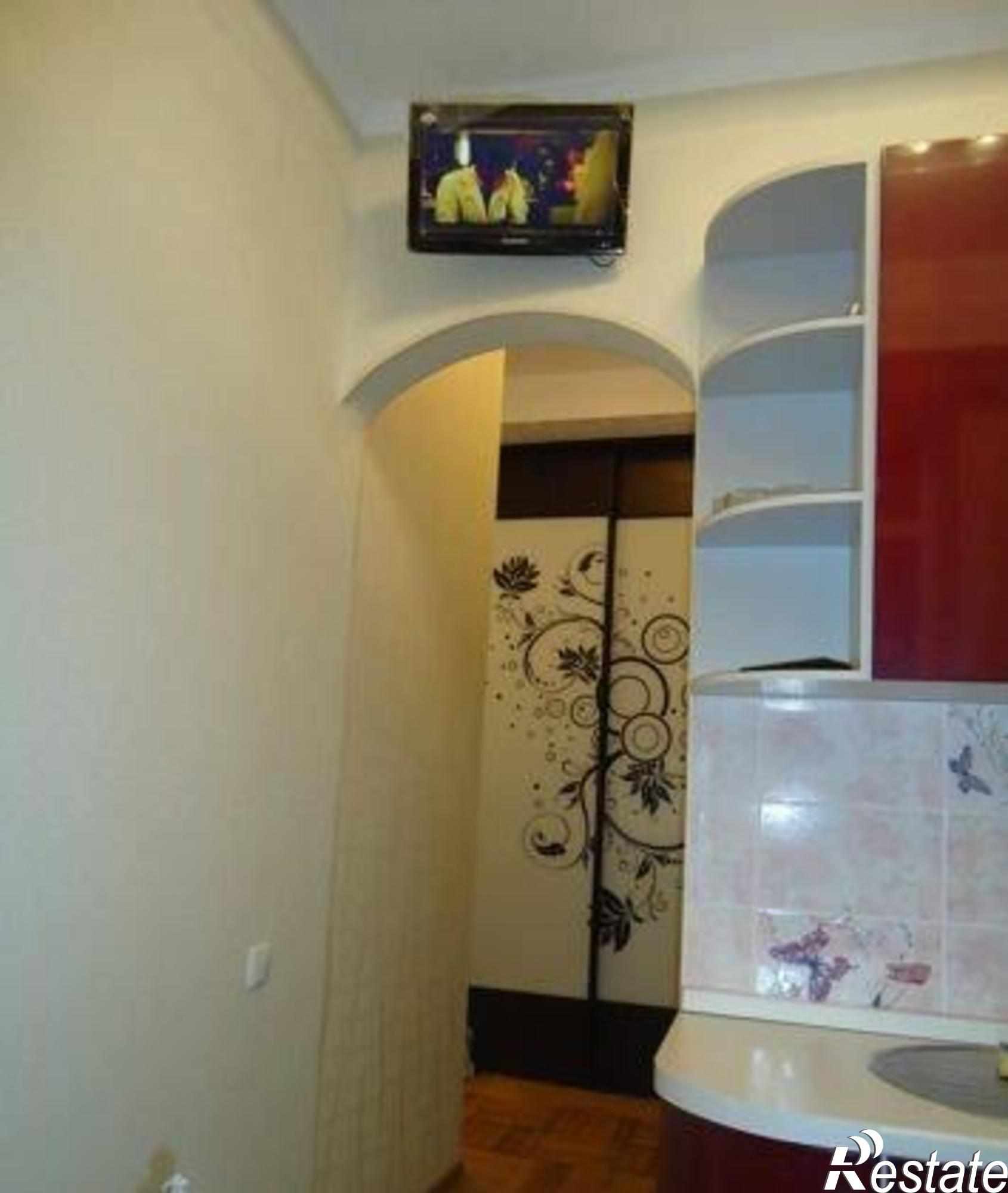 Купить квартиру за 5 600 000 рублей на улица 2-я Линия, 4