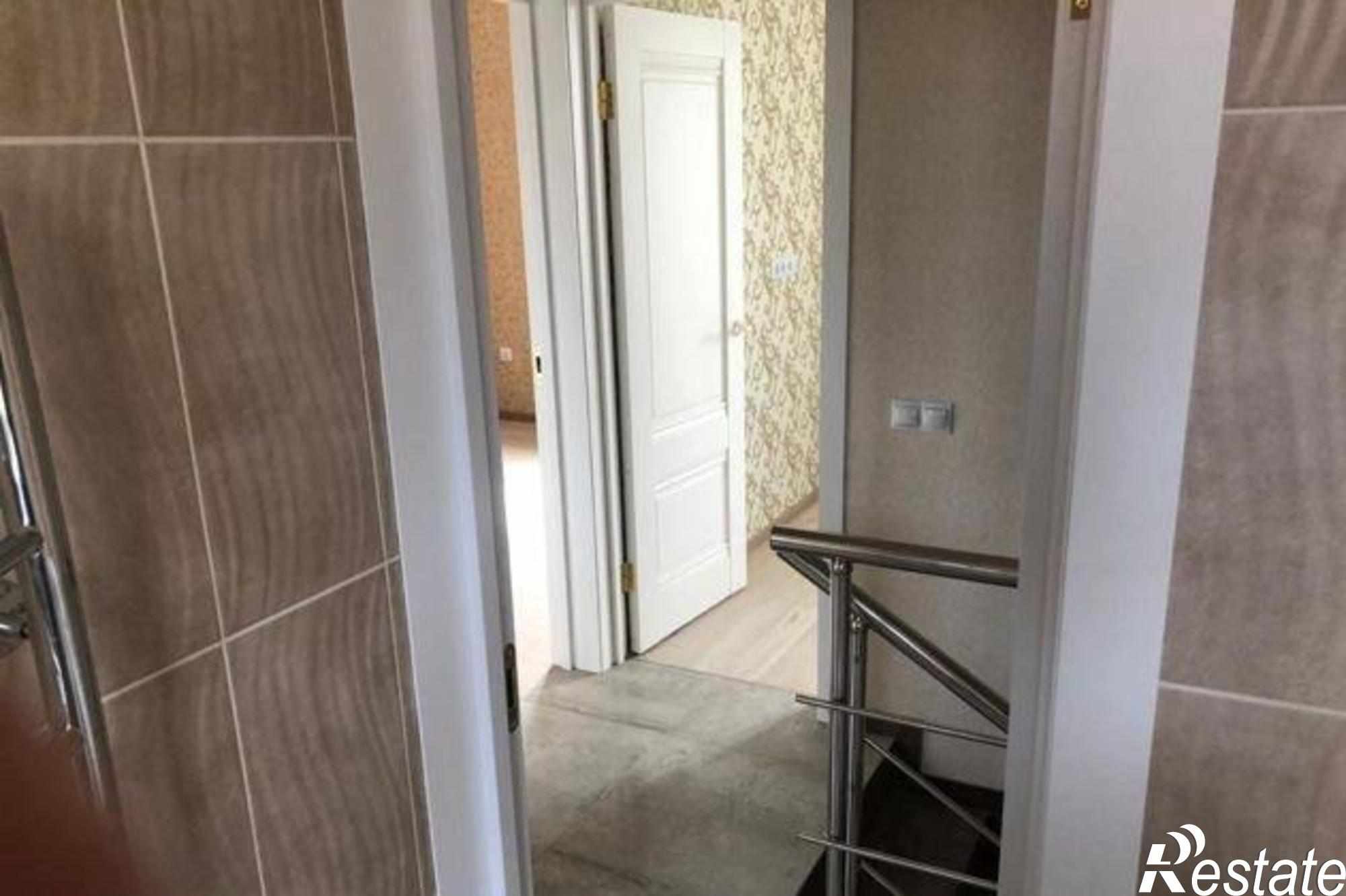 Купить дачу, дом, коттедж за 7 550 000 рублей на улица Гагарина, 242