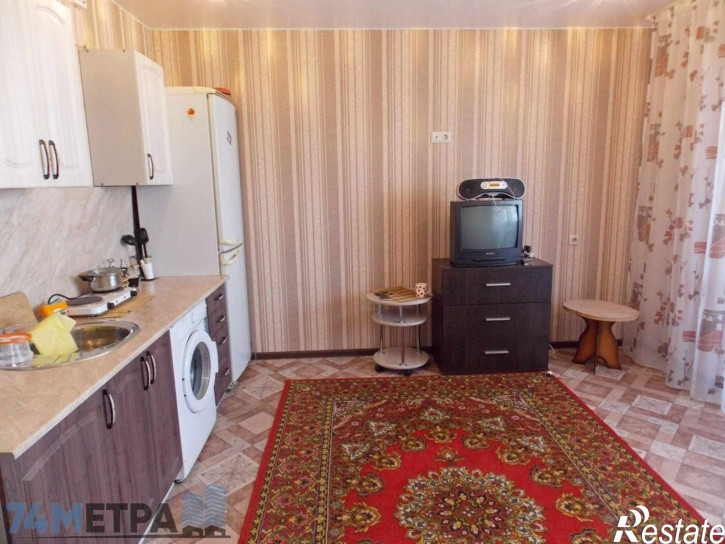 1-комн квартира мкр Белый хутор, Светлая ул, 3