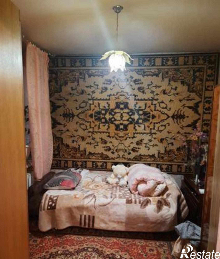 3-комн квартира улица Зорге, 52