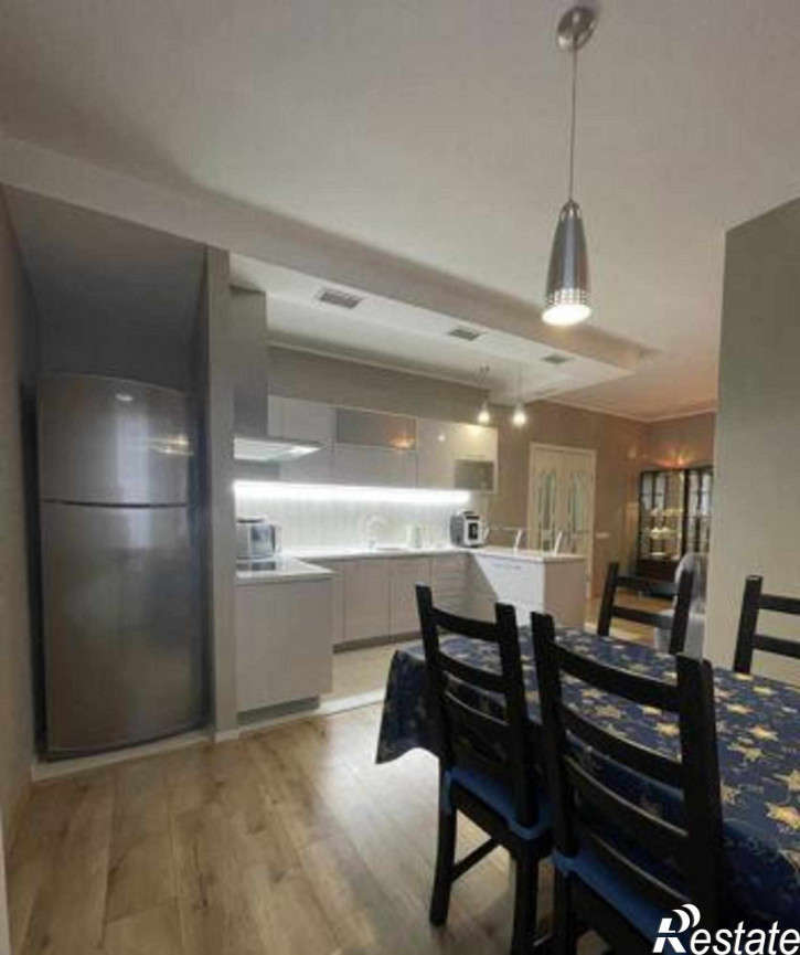 3-комн квартира улица Текучёва, 232