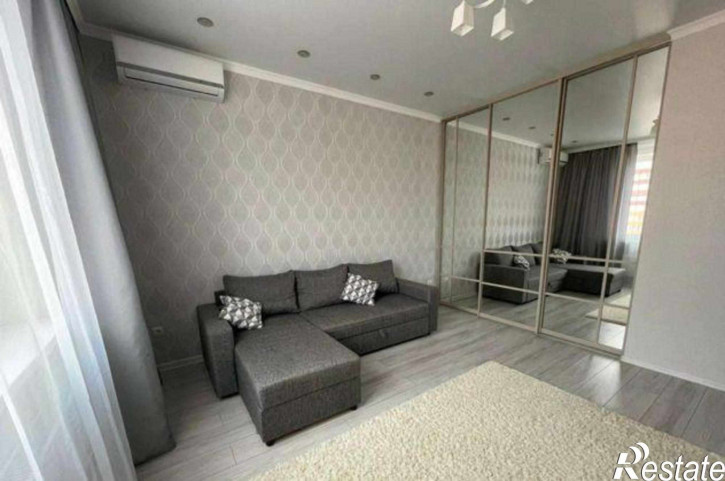 1-комн квартира улица Ткачёва, 28