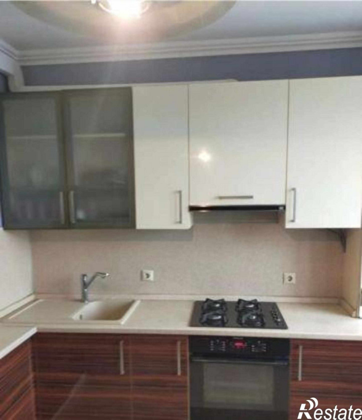 3-комн квартира улица Боряна, 20