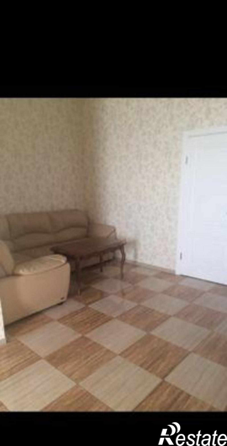 3-комн квартира Кировский проспект, 69