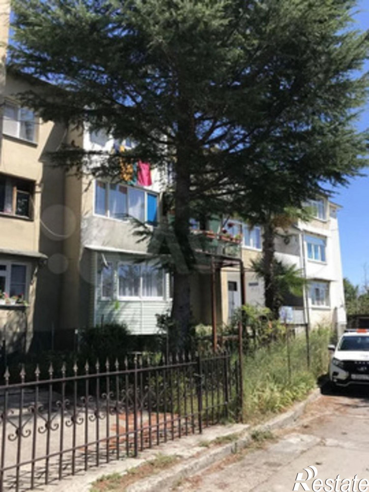 3-комн квартира Буковая,30/1