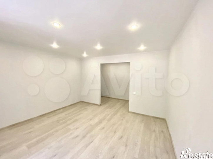 3-комн квартира Тепличная улица,37