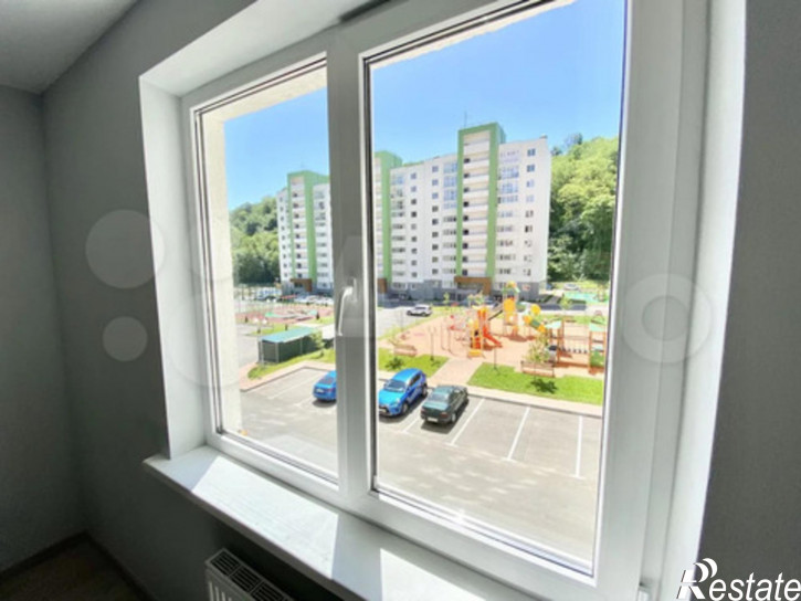 3-комн квартира Тепличная улица,37