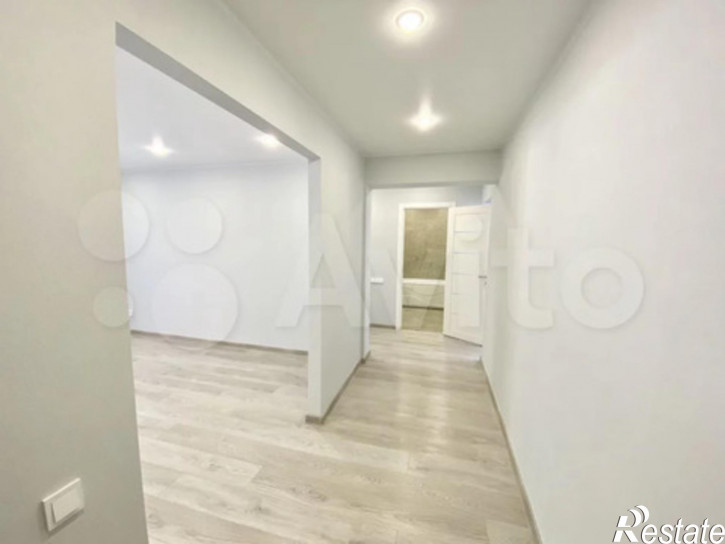 3-комн квартира Тепличная улица,37