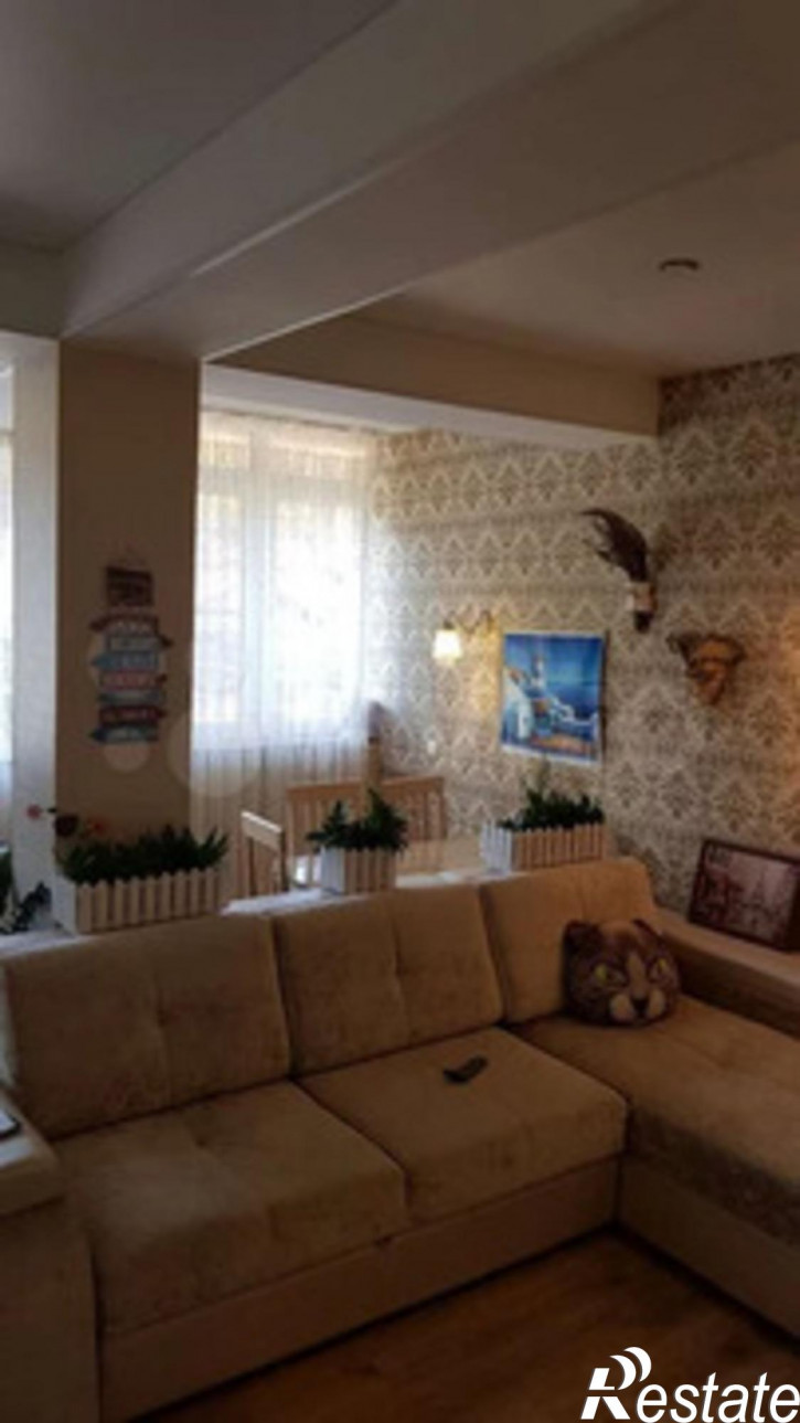3-комн квартира Мостовой пер.,3А