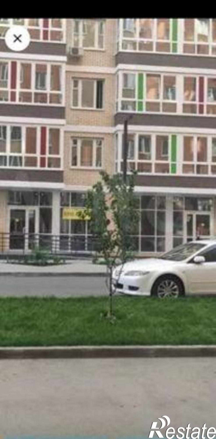 1-комн квартира в новом доме улица им. Героя Яцкова И.В., 3