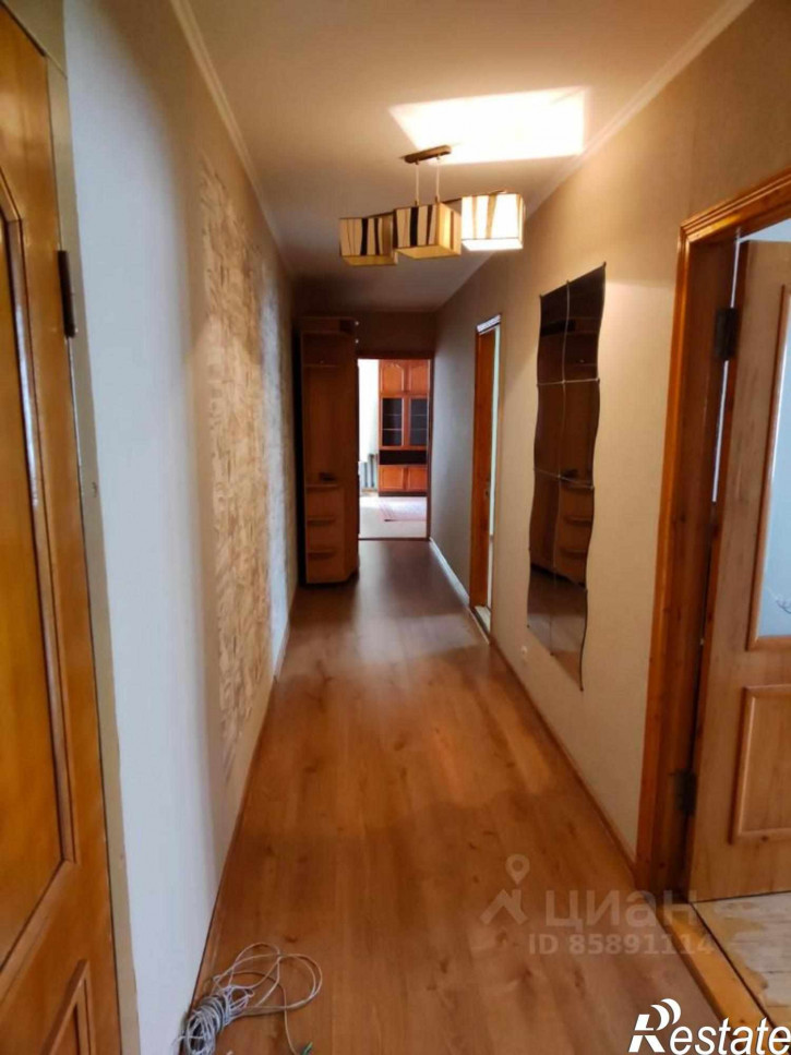 3-комн квартира 45 Параллель ул, 10