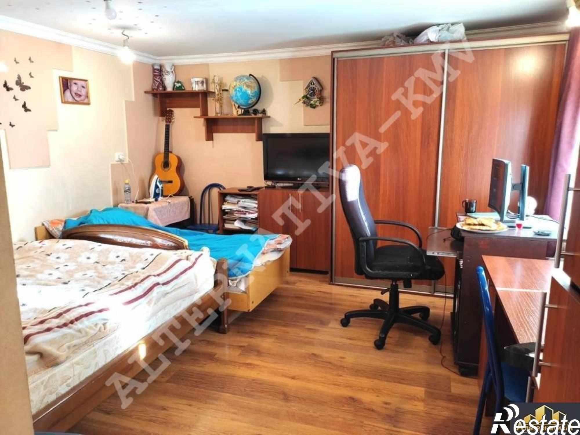Купить дачу, дом, коттедж за 12 800 000 рублей на Белоглинская ул.