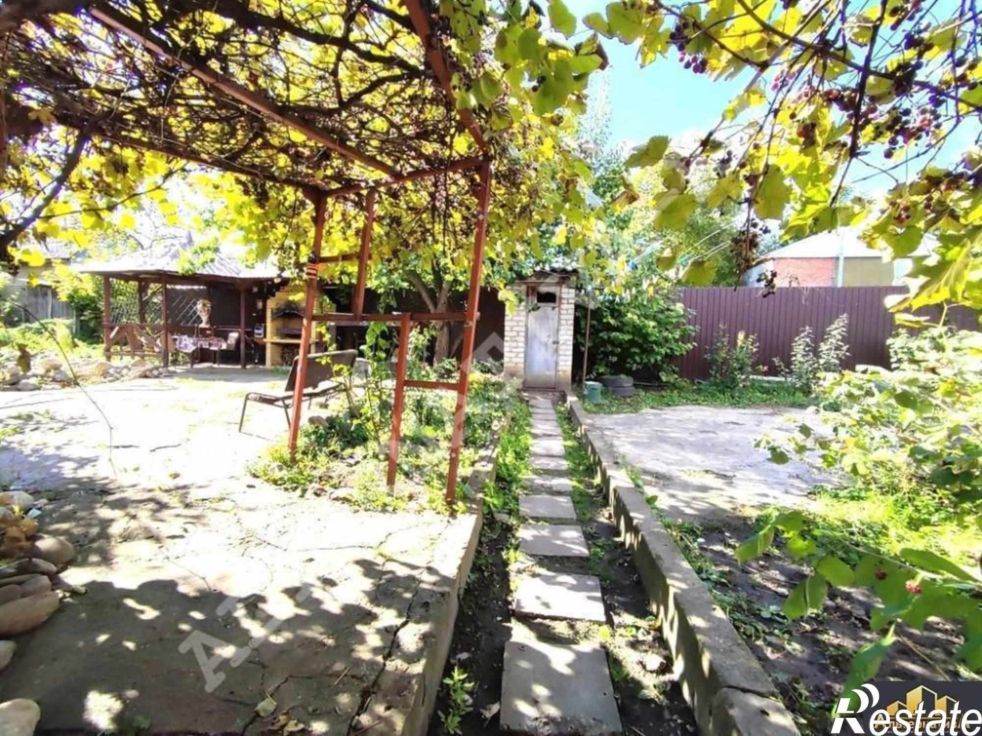Купить дачу, дом, коттедж за 12 800 000 рублей на Белоглинская ул.