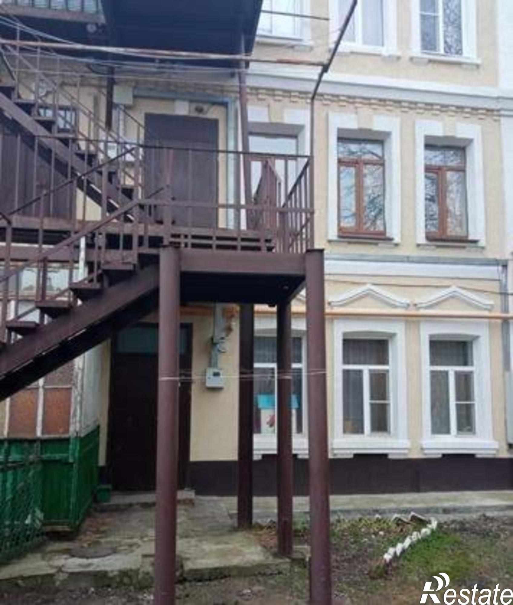 Купить квартиру за 3 250 000 рублей на улица 3-я Линия, 24-26