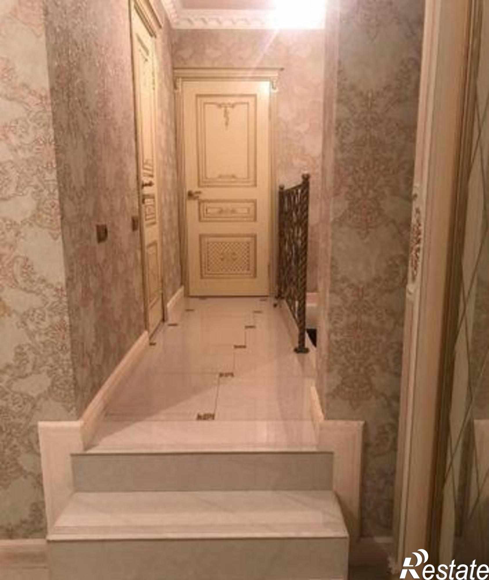 Купить квартиру за 8 450 000 рублей на улица Жмайлова, 27