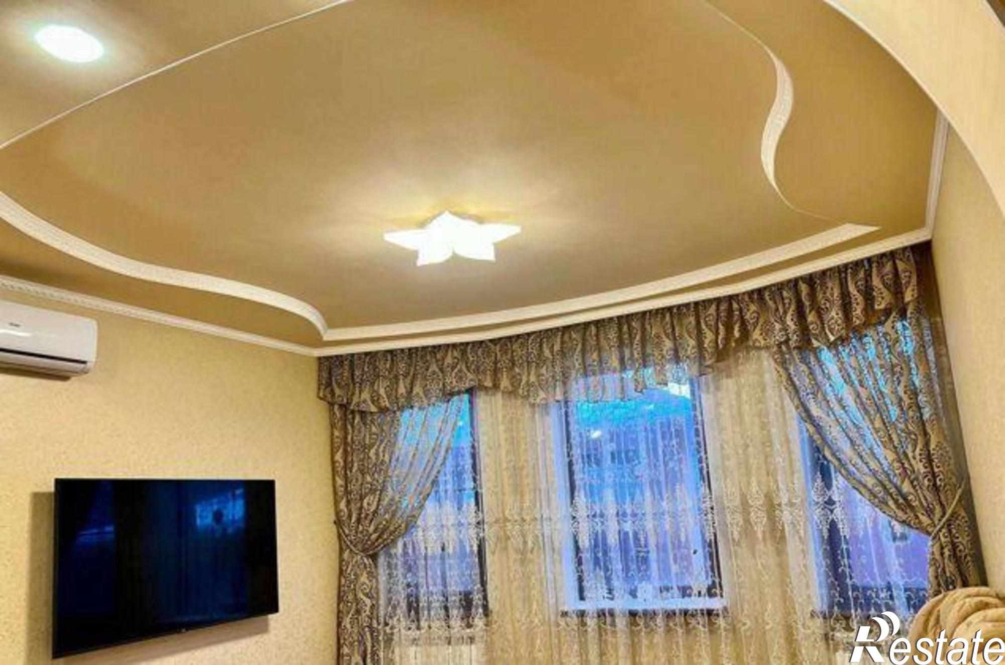 Купить дачу, дом, коттедж за 15 110 000 рублей на Мраморная улица, 4А