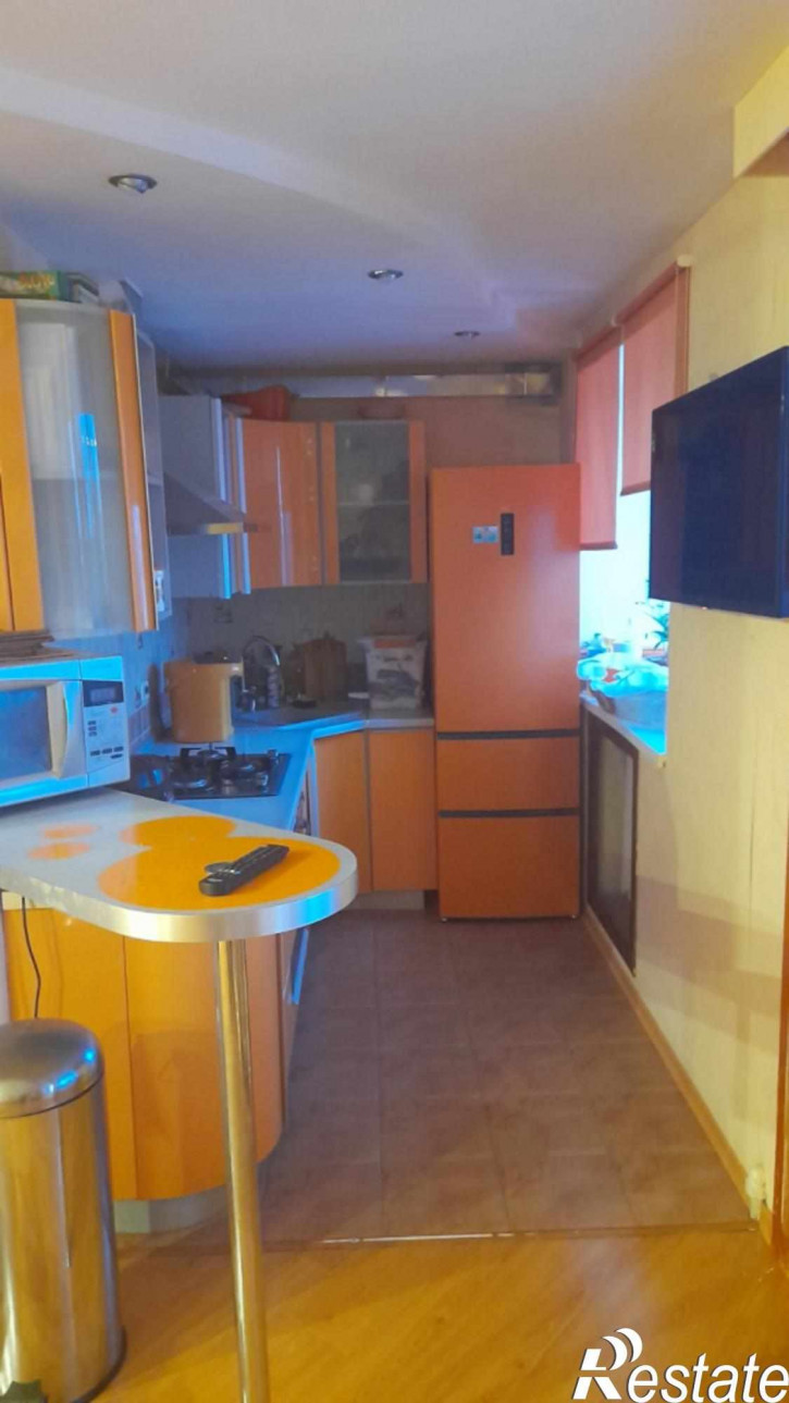 3-комн квартира Калинина ул, 24