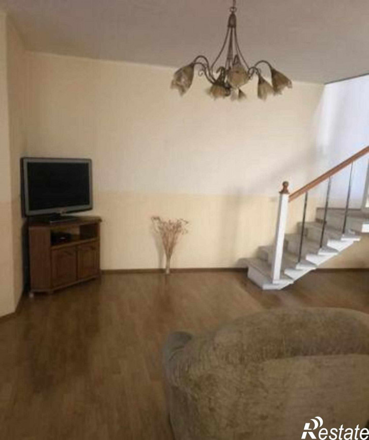 3-комн квартира проспект Стачки, 208