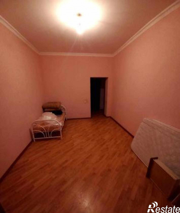 3-комн квартира проспект Королёва, 21Б