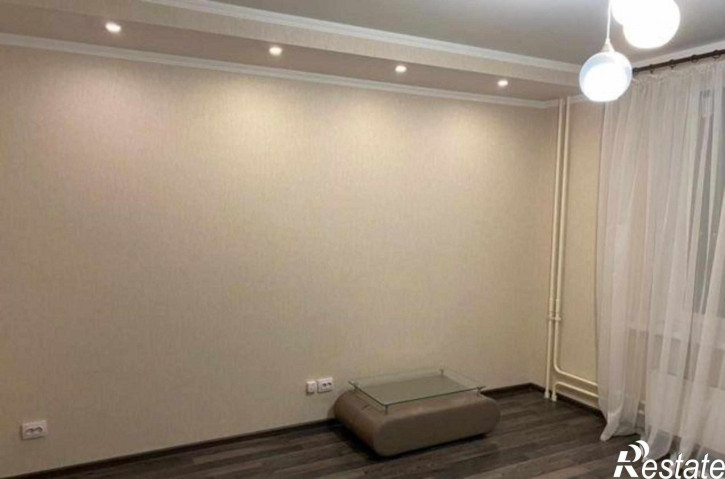 3-комн квартира улица Ткачёва, 16