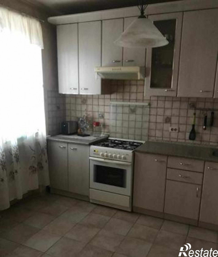 3-комн квартира проспект Стачки, 208