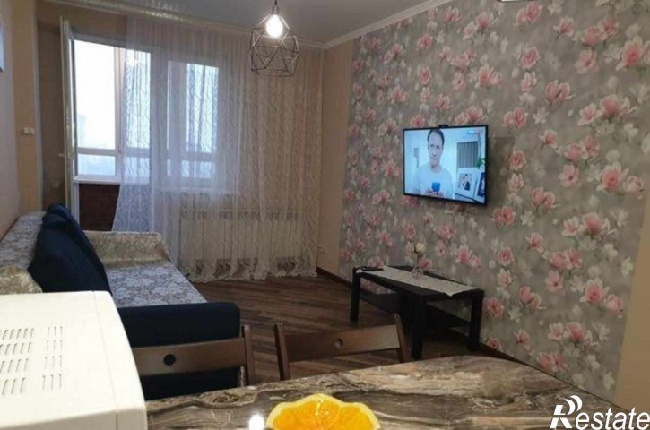 2-комн квартира в новом доме улица Штахановского, 18/1