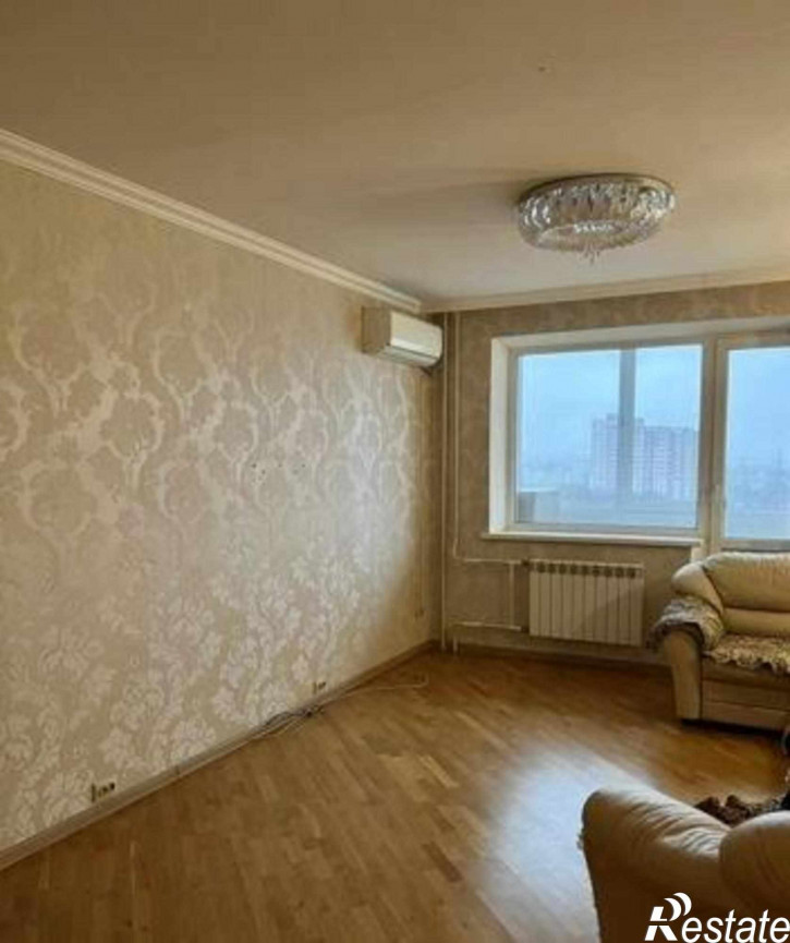 2-комн квартира улица Лелюшенко, 1А
