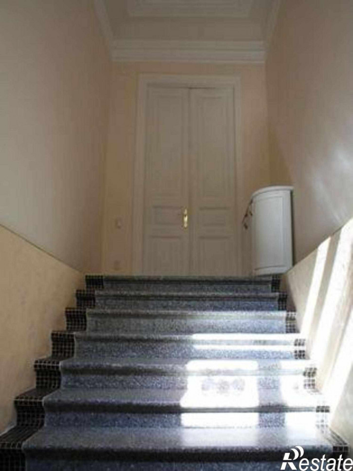4-комн квартира Халтуринский переулок, 86
