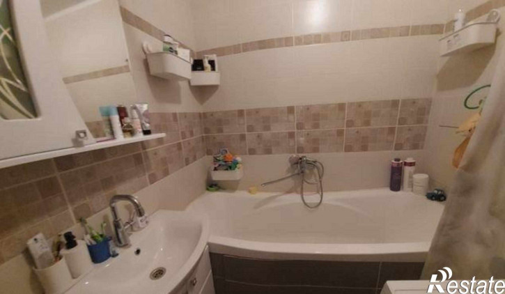 3-комн квартира улица Висаитова, 3