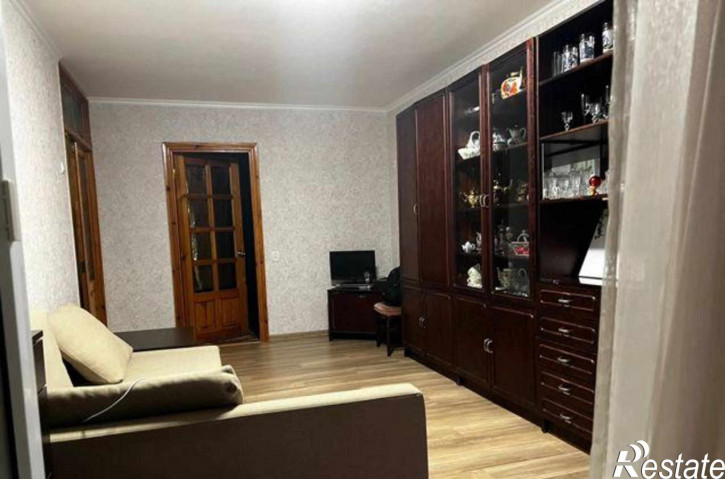 3-комн квартира проспект Королёва, 4