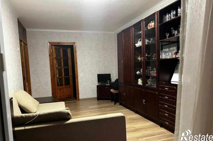 3-комн квартира проспект Королёва, 4