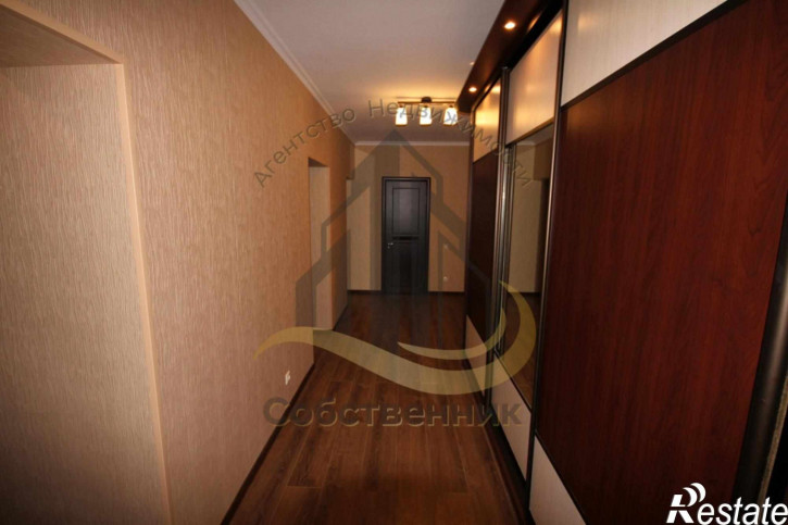 3-комн квартира Степной мкр, 20