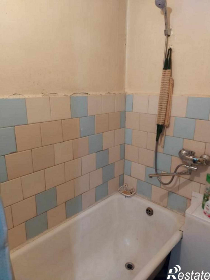 3-комн квартира Комсомольский микрорайон, 74