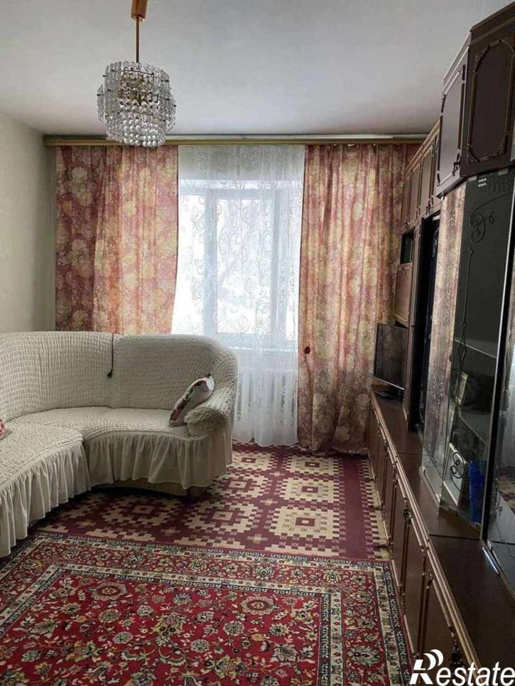 3-комн квартира 60 Армии улица, 1