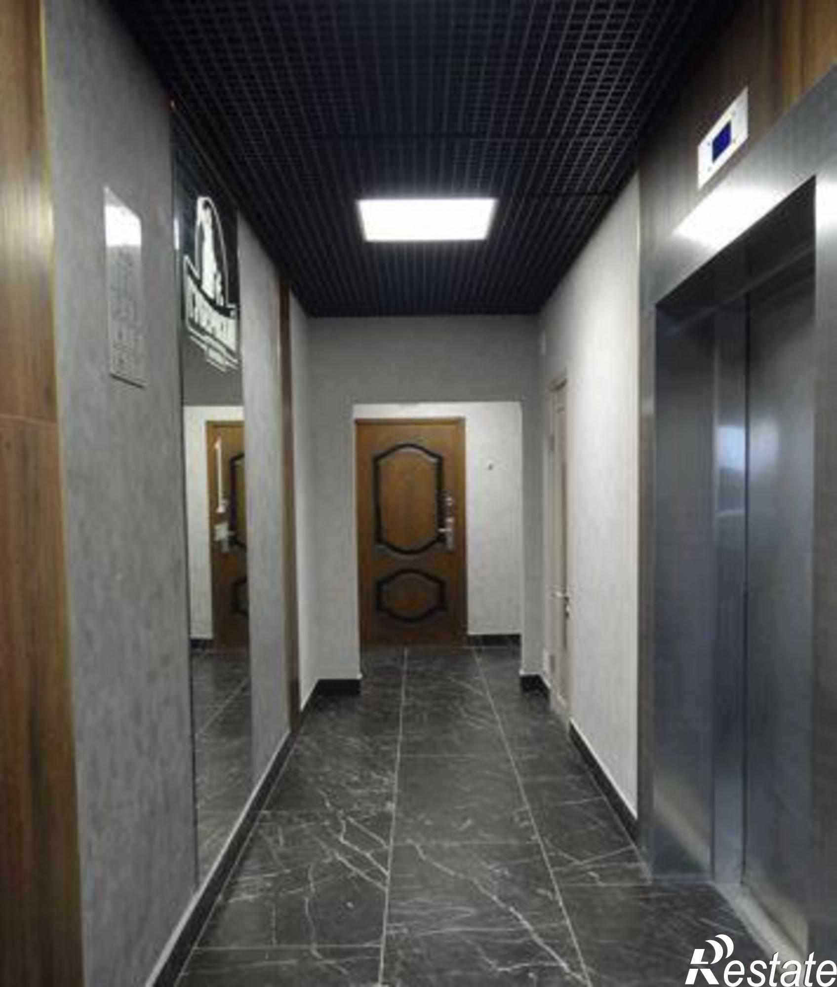Купить квартиру за 4 650 000 рублей на улица им. Героя Яцкова И.В., 19