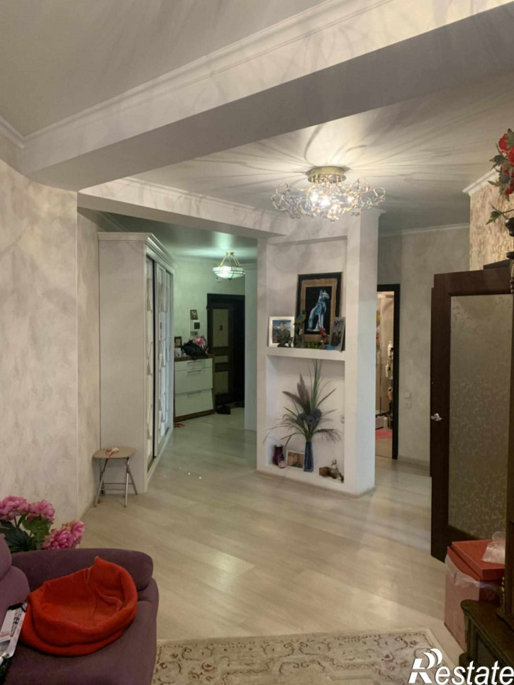 2-комн квартира Булгакова ул, 7