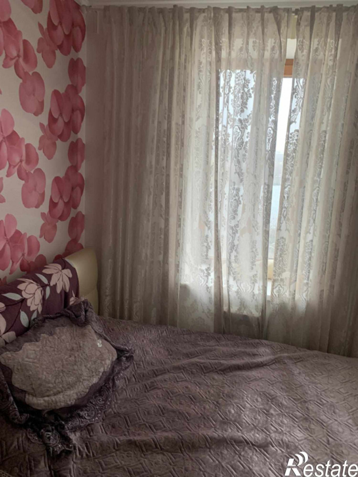 2-комн квартира Булгакова ул, 7