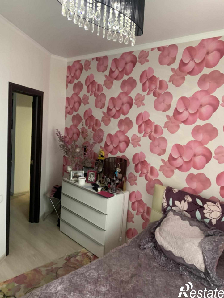 2-комн квартира Булгакова ул, 7