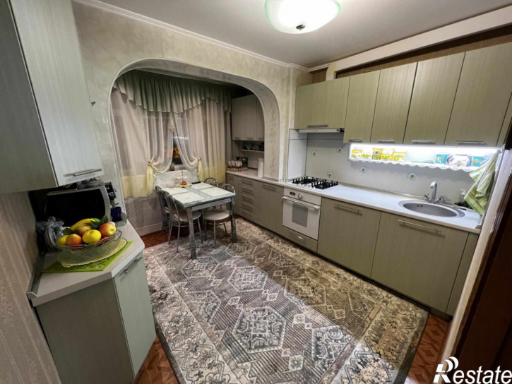 3-комн квартира 295 Стрелковой Дивизии ул, 14