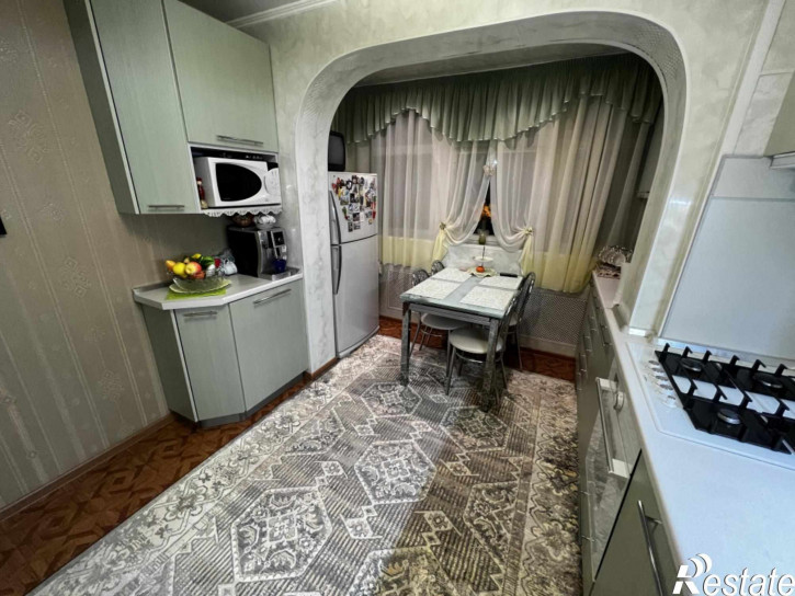 3-комн квартира 295 Стрелковой Дивизии ул, 14
